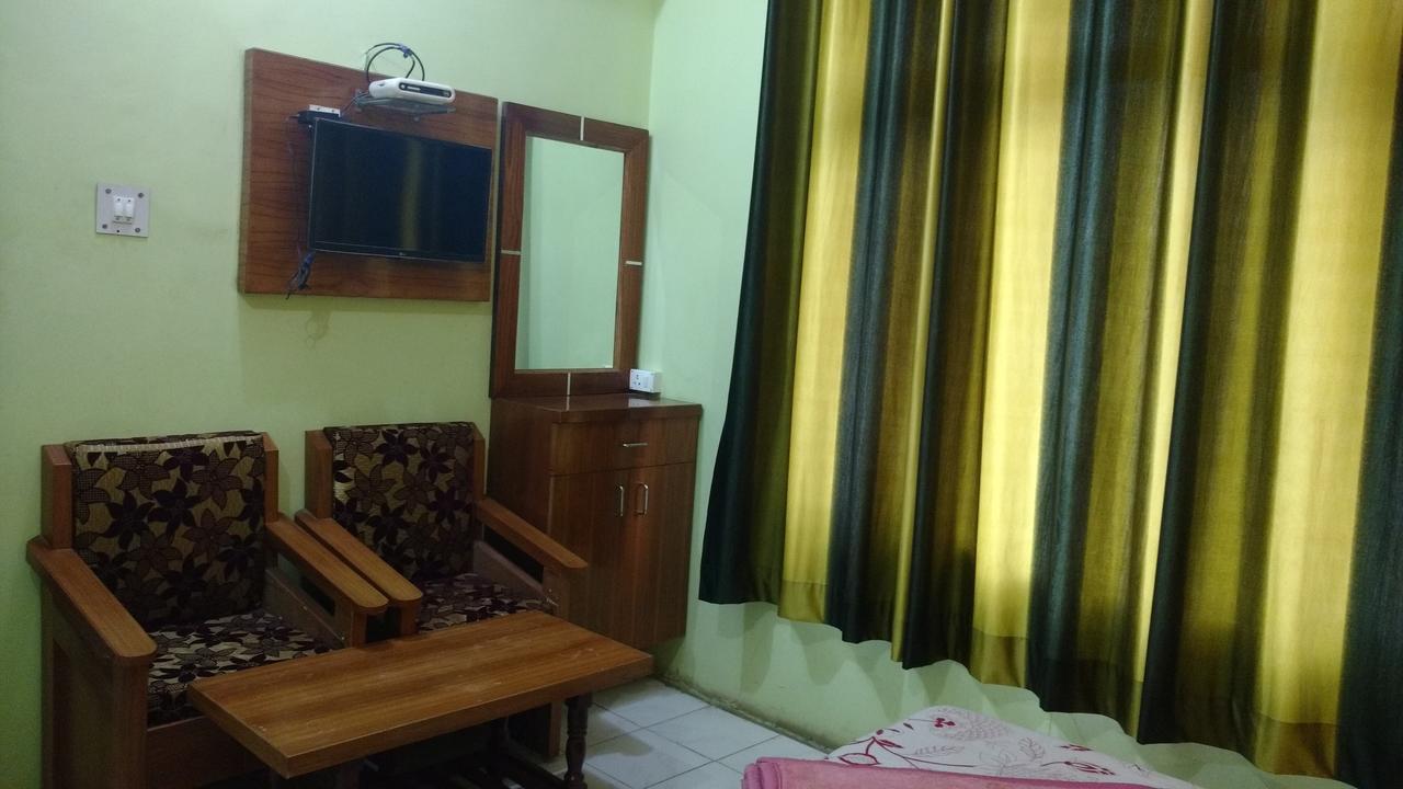 Hotel Brahma Kamal Joshīmath Exterior foto